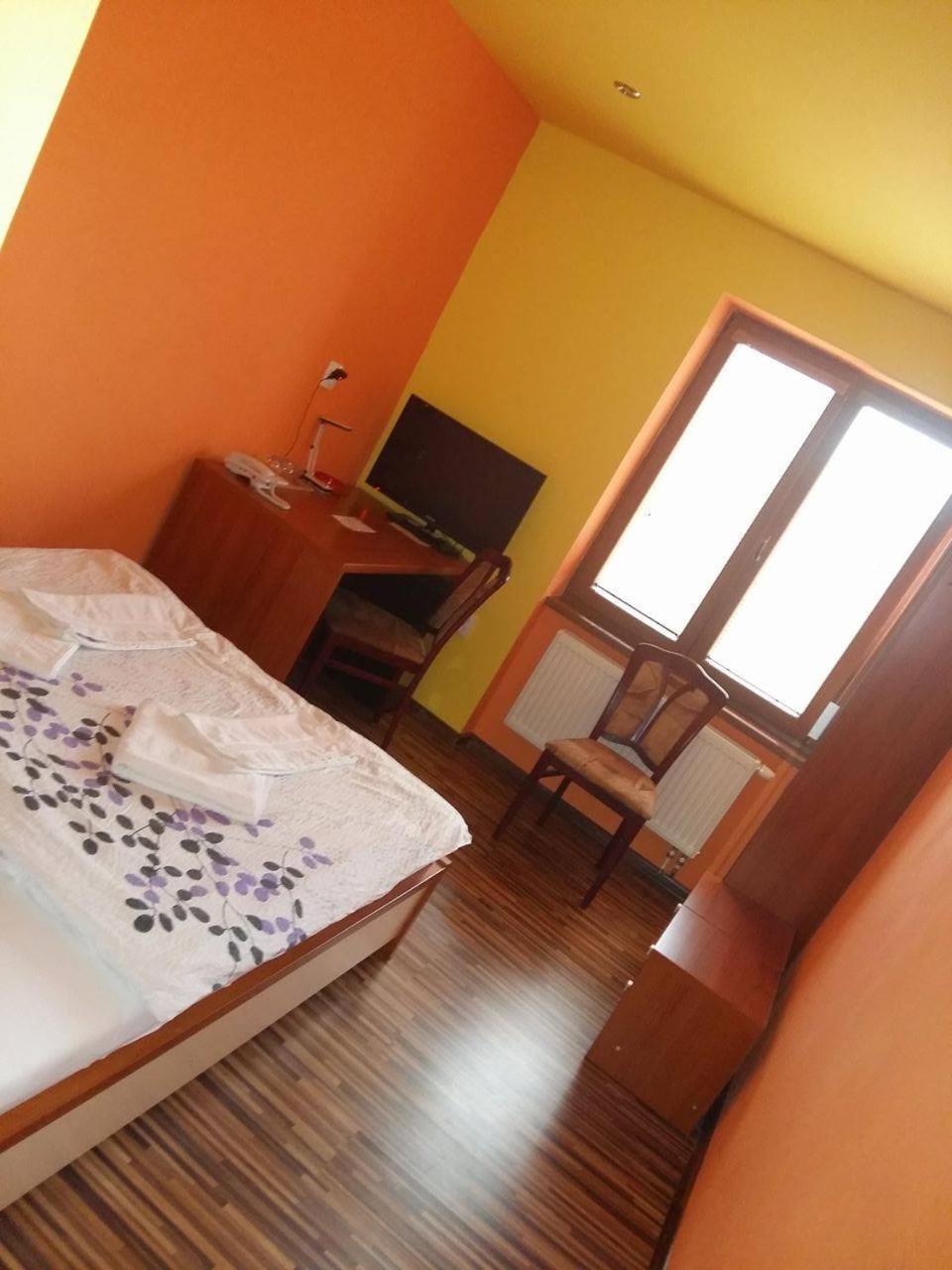 Hotel Central Sala Room photo